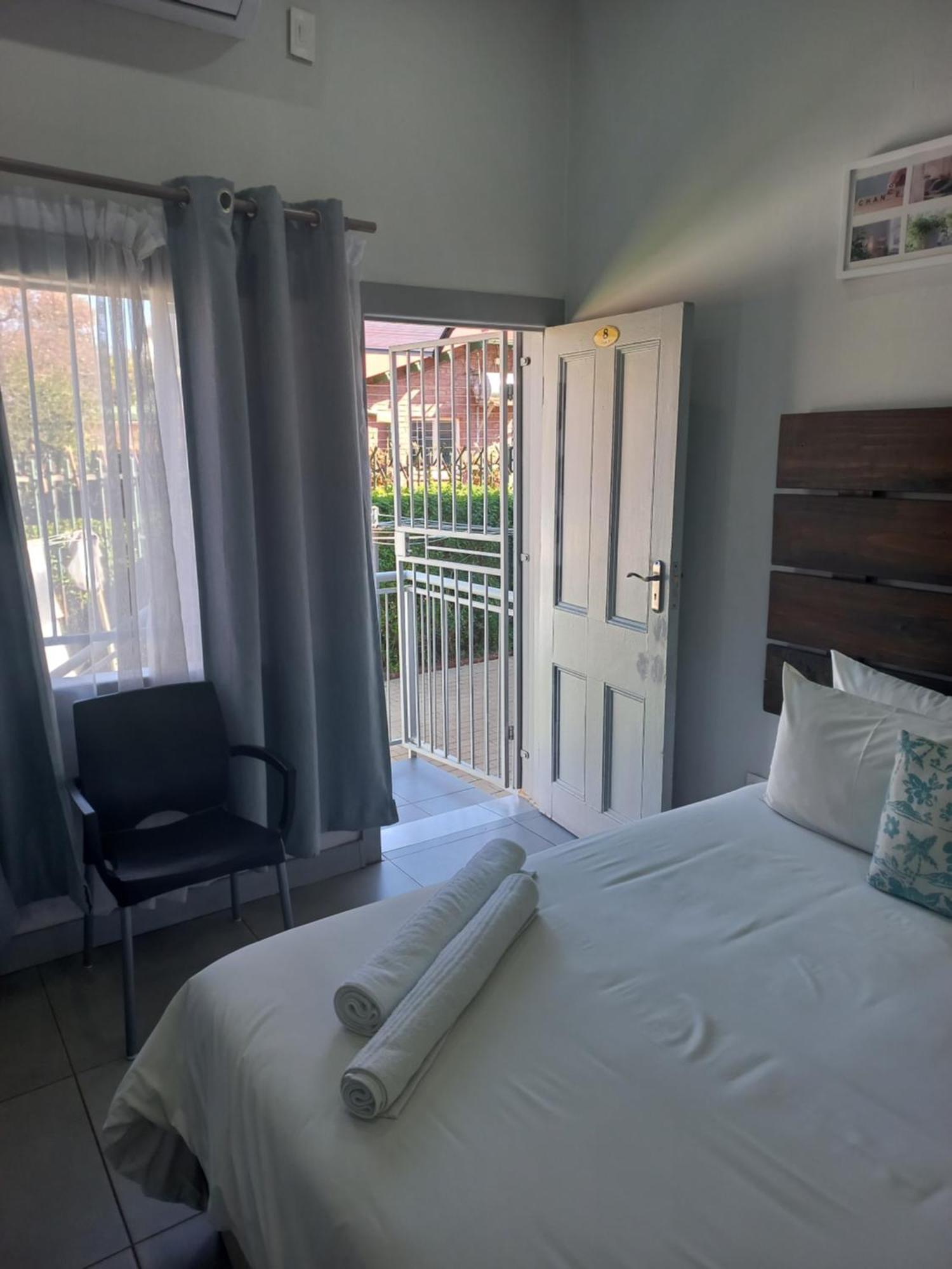 Triple9 Hatfield Guesthouse Pretoria Bilik gambar